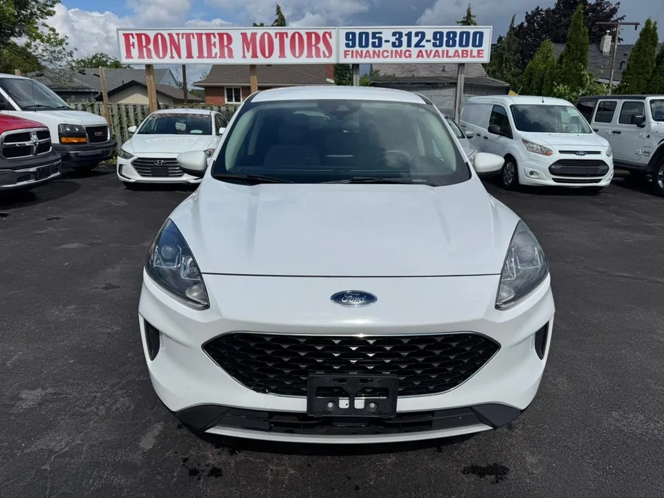 Ford Escape 2020 photo 2