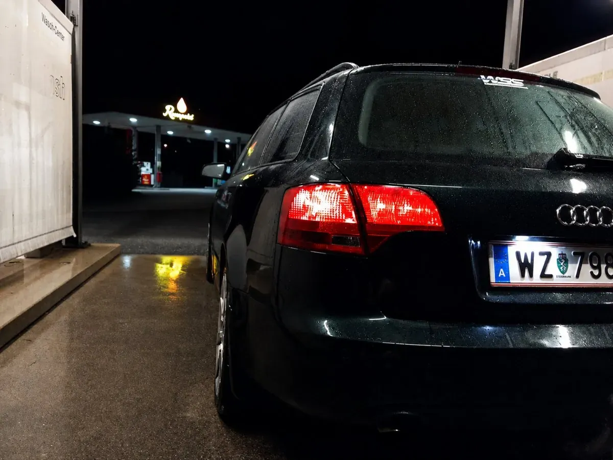 Audi A4 2006 photo 2