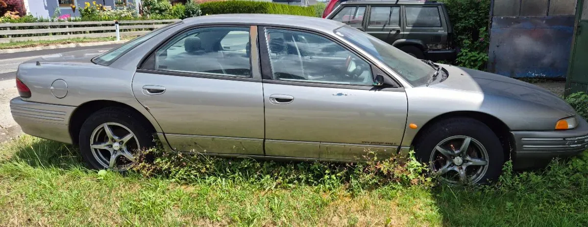 Chrysler Vision 1996 photo 3
