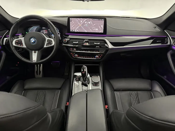 BMW 5 Series 2022 photo 2
