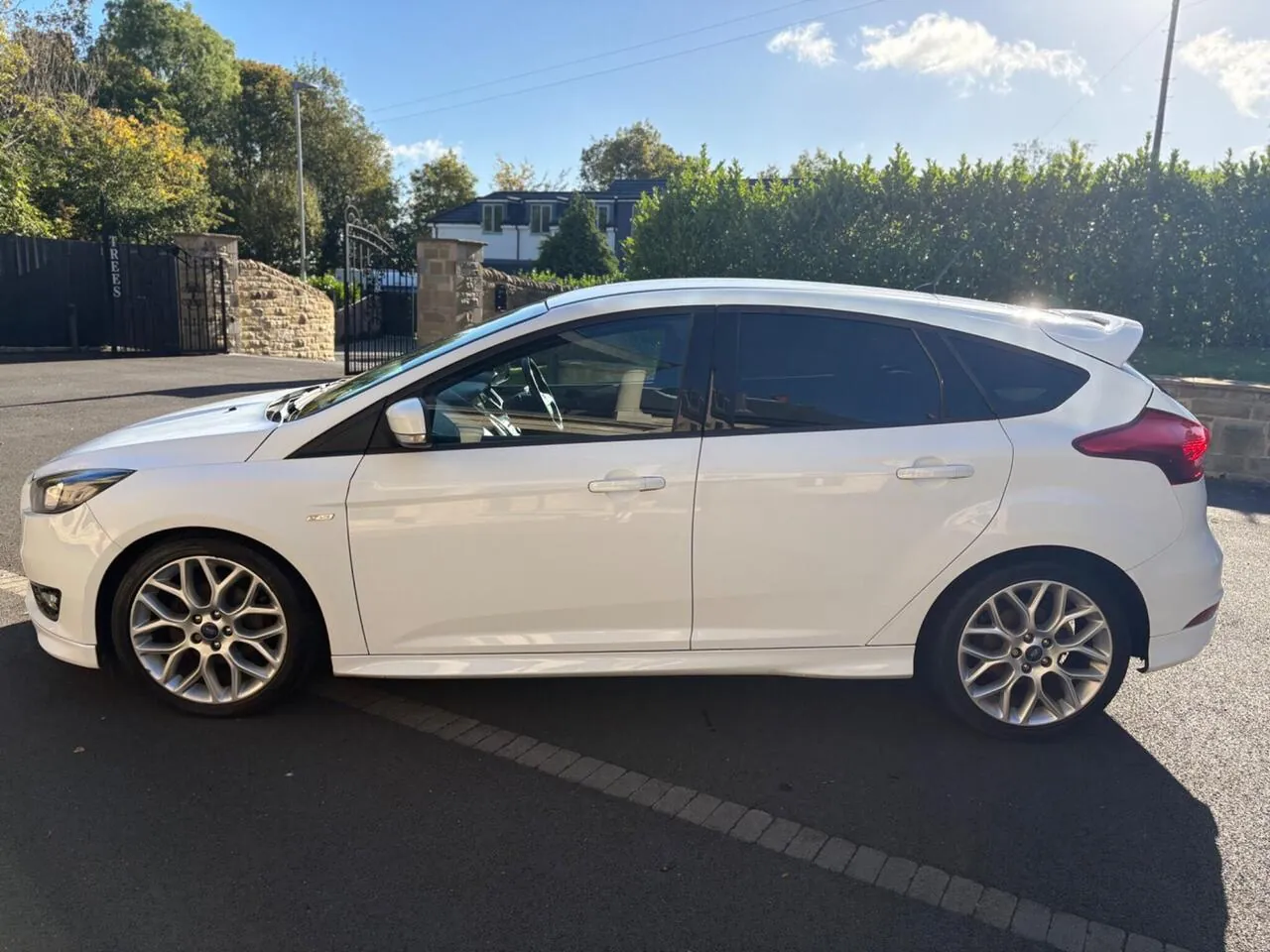 Ford Focus 2016 photo 2