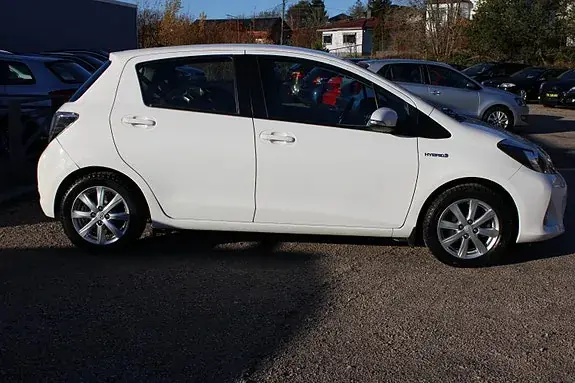 Toyota Yaris 2012 photo 3