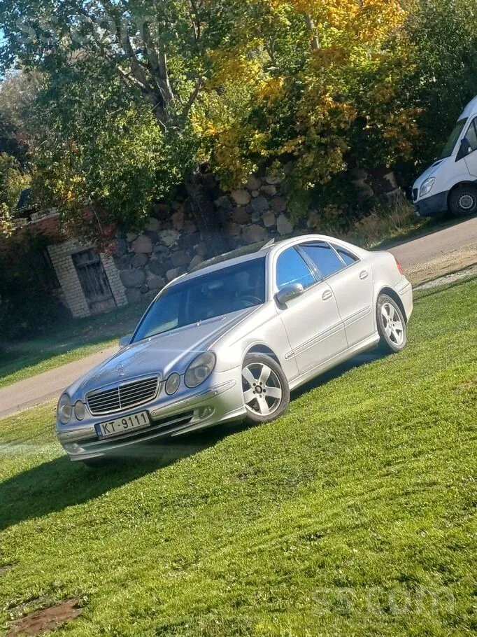 Mercedes-Benz E270