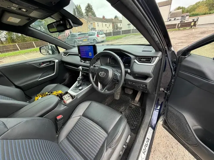 Toyota Rav4 2023 photo 5