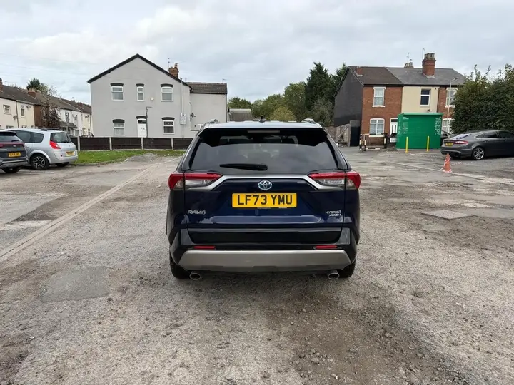 Toyota Rav4 2023 photo 3