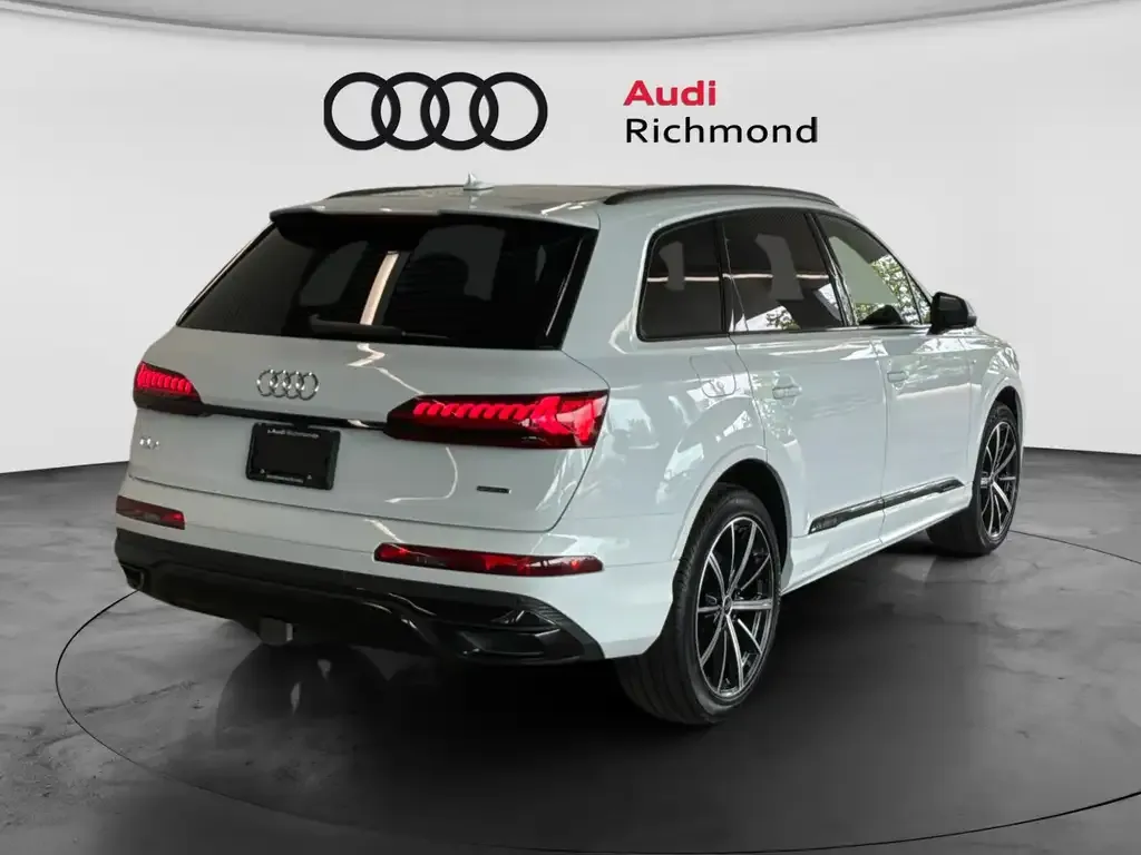 Audi Q7 2024 photo 5