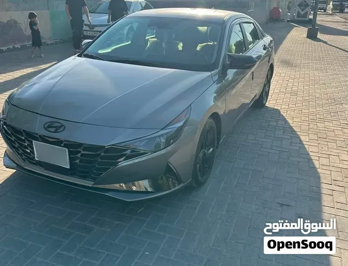Hyundai Elantra 2022 photo 3