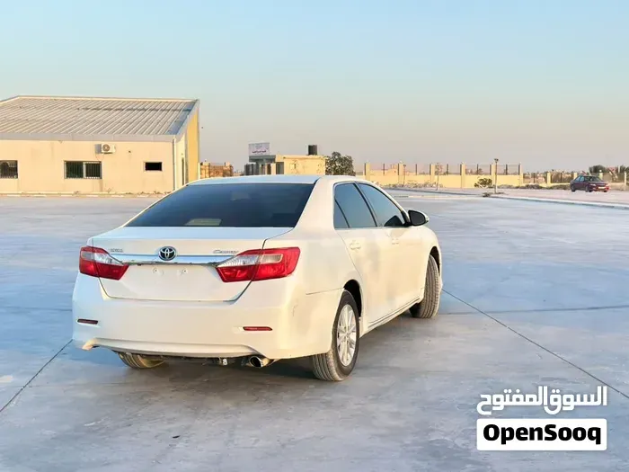 Toyota Camry 2013 photo 2