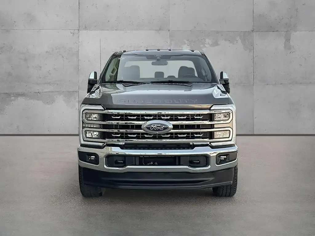 Ford F-350 Super Duty Lariat 2025 photo 5