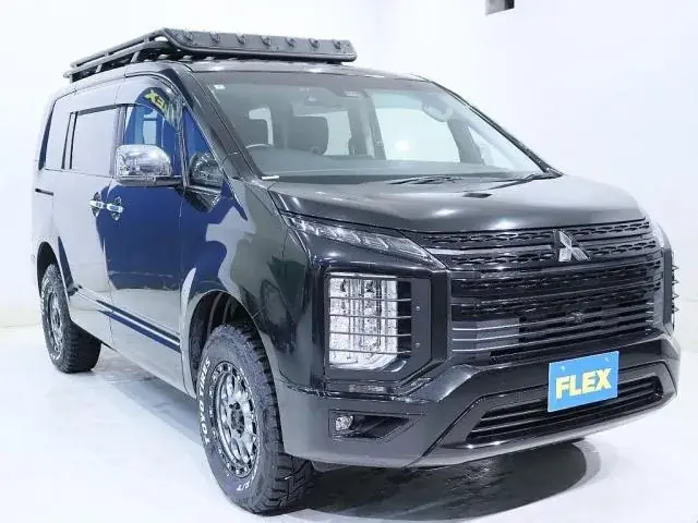 Mitsubishi Delica D:5 2022 photo 2