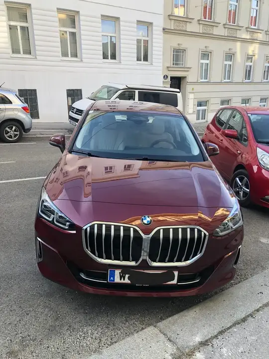 BMW 2 Series 2023 photo 2