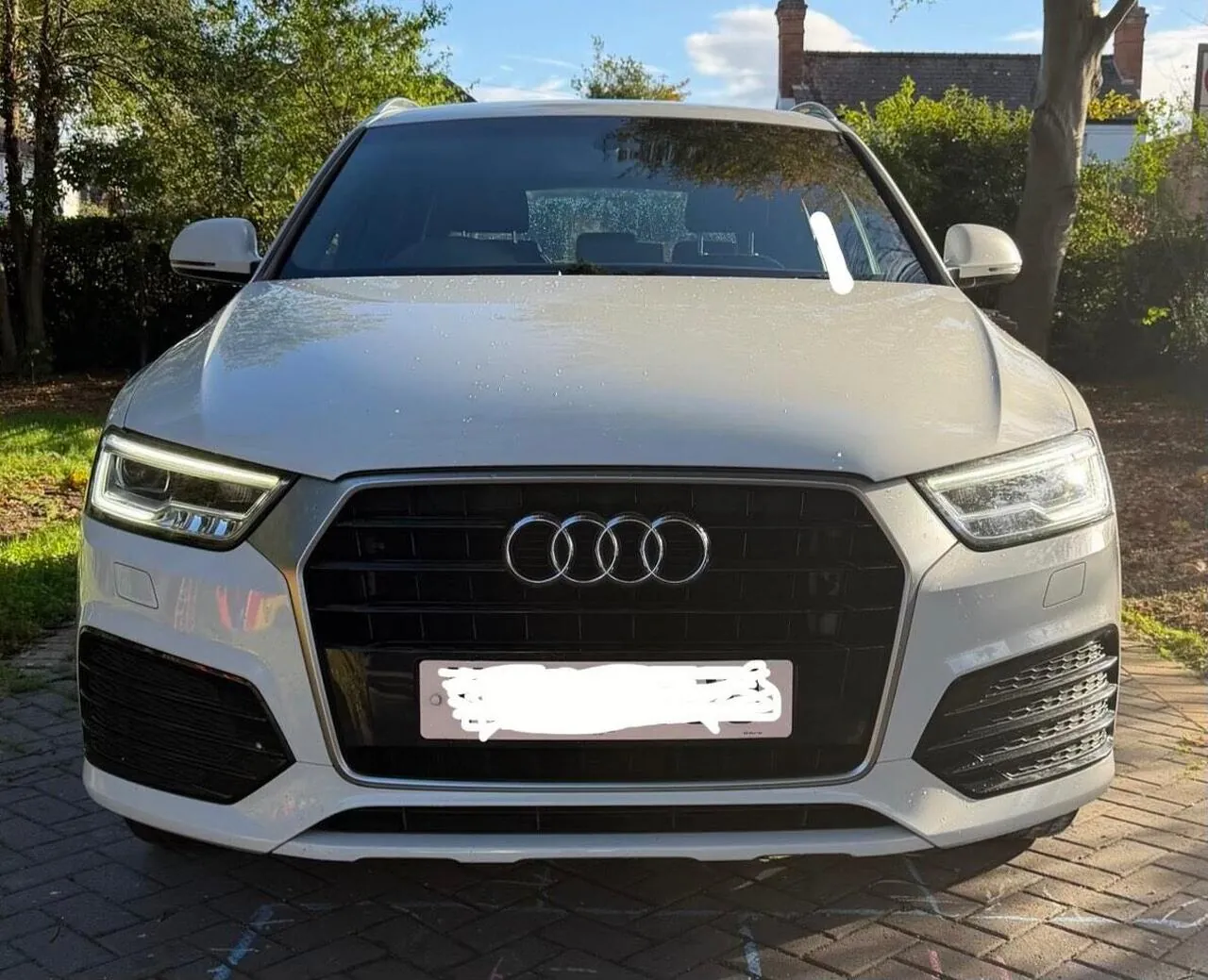 Audi Q3 2016 photo 2