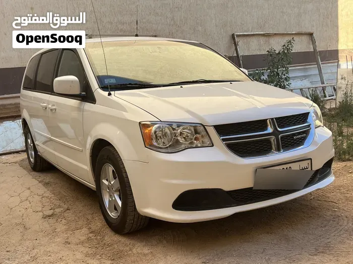 Dodge Caravan 2012 photo 2
