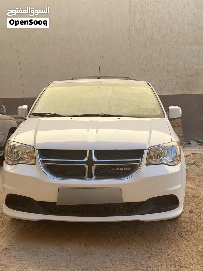 Dodge Caravan 2012 photo 3