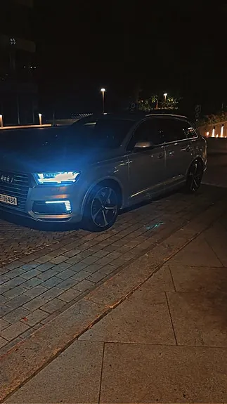 Audi Q7 2018 photo 2