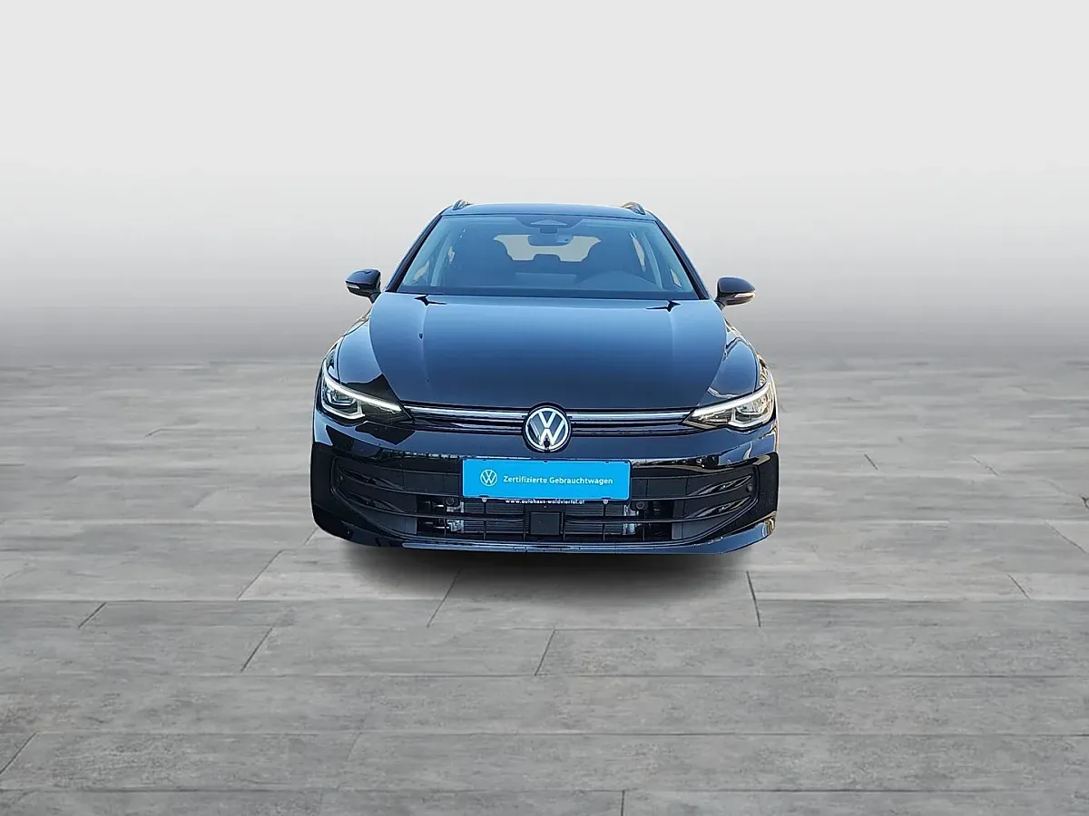 Volkswagen Golf 2026 photo 2