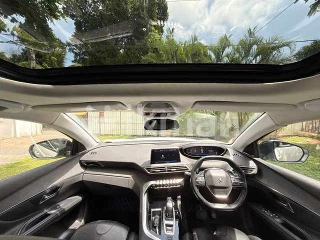 Peugeot 5008 2019 photo 5