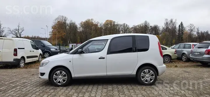 Skoda Roomster 2014 photo 5