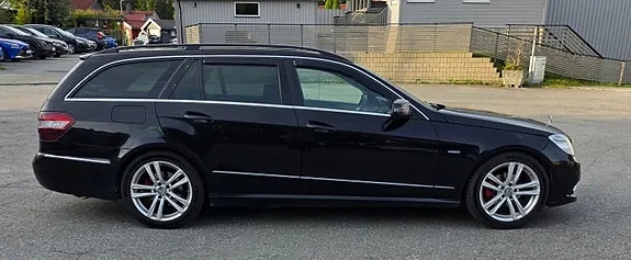 Mercedes-Benz E200 D 2010 photo 3