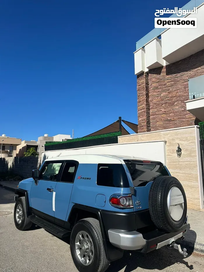 Toyota Fj 2014 photo 4