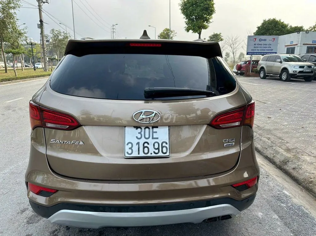 Hyundai Santa Fe 2016 photo 4