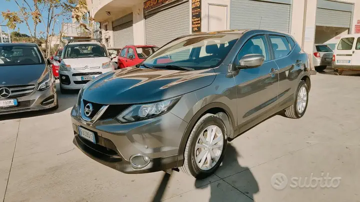 Nissan Qashqai 2015 photo 2