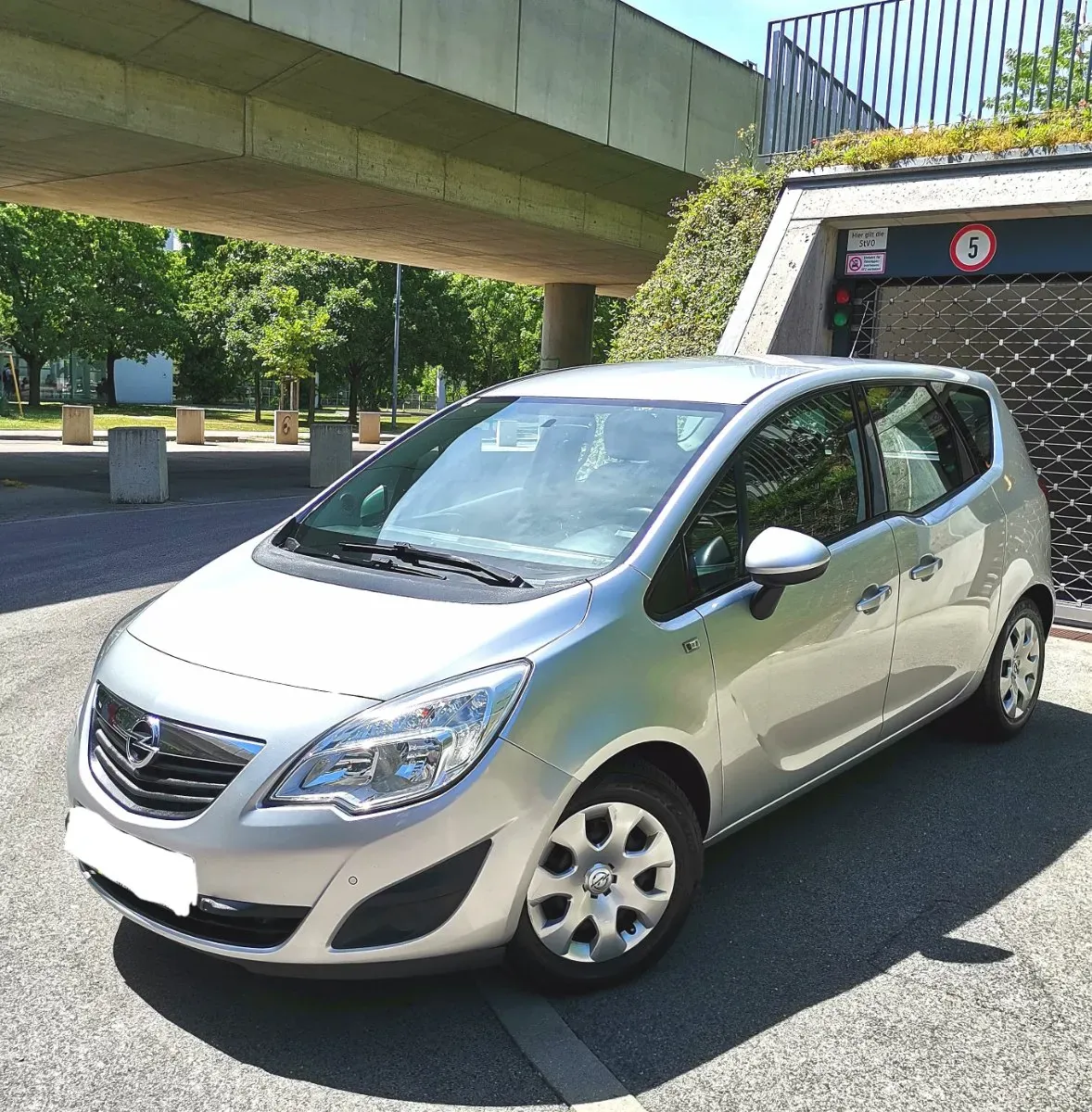 Opel Meriva 2012 photo 2