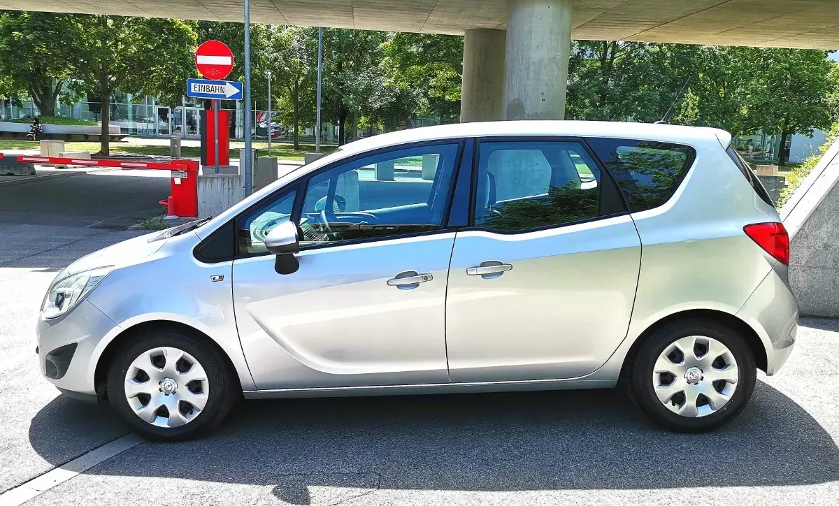 Opel Meriva 2012 photo 3