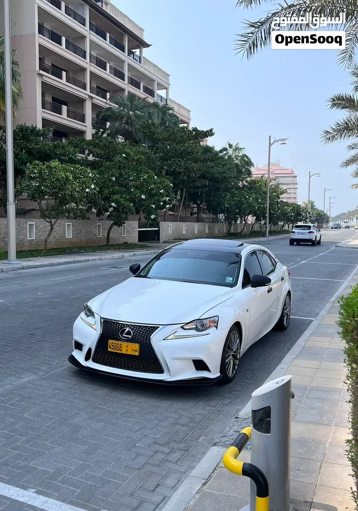 Lexus Is 2015 photo 5