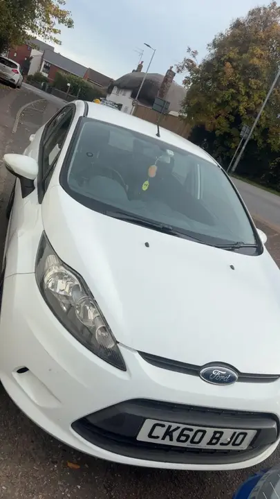 Ford Fiesta 2010 photo 4