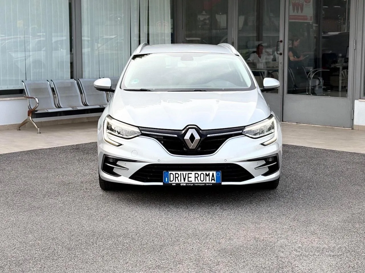 Renault Megane 2021 photo 2