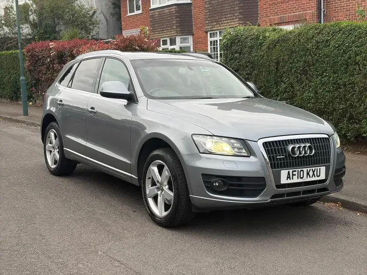Audi Q5 2010 photo 2