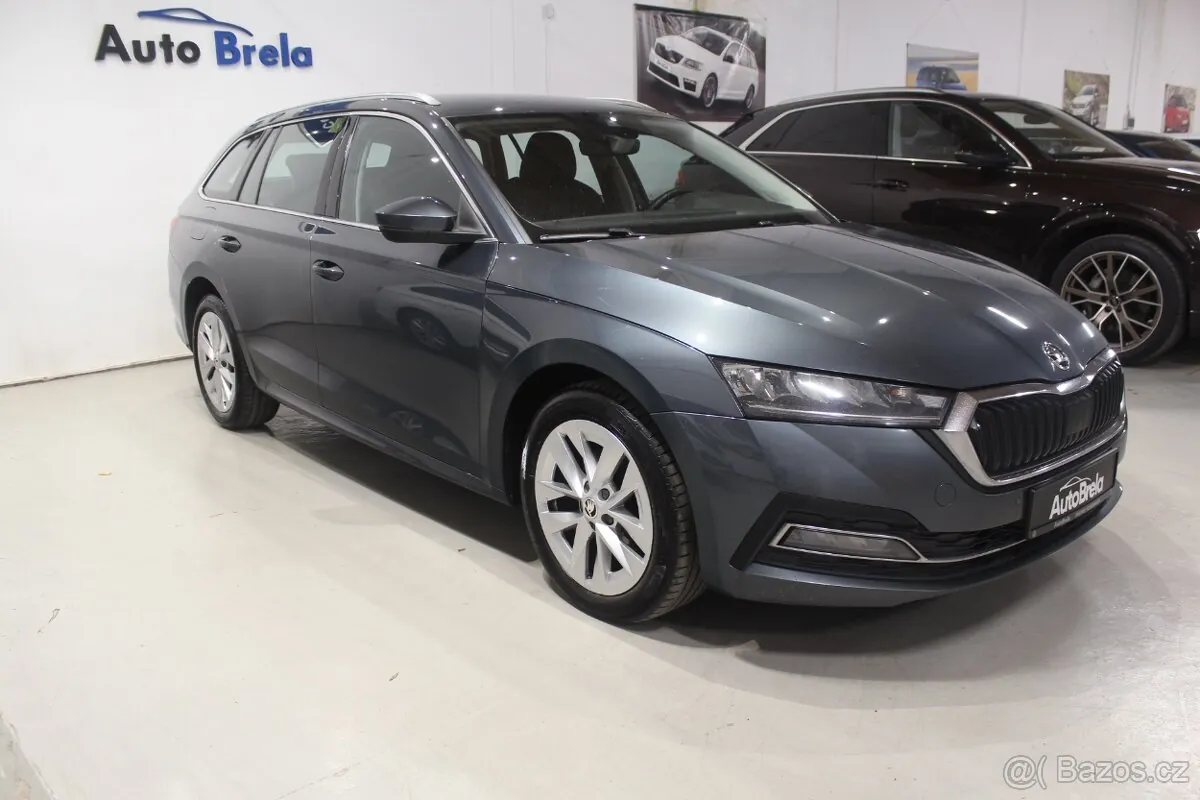Skoda Octavia 2021 photo 2