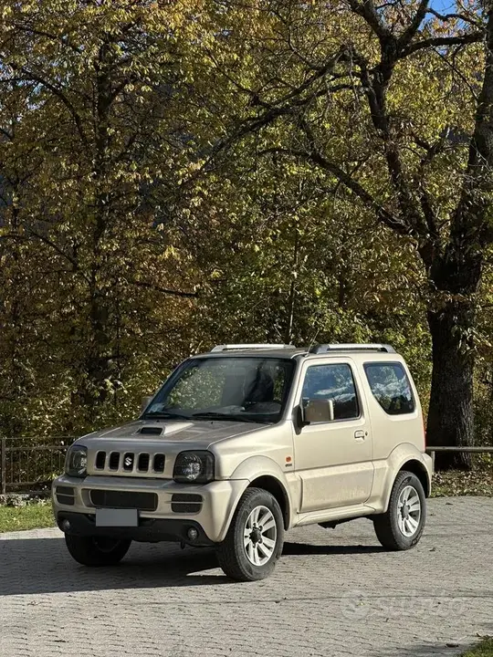 Suzuki Jimny 2009 photo 2