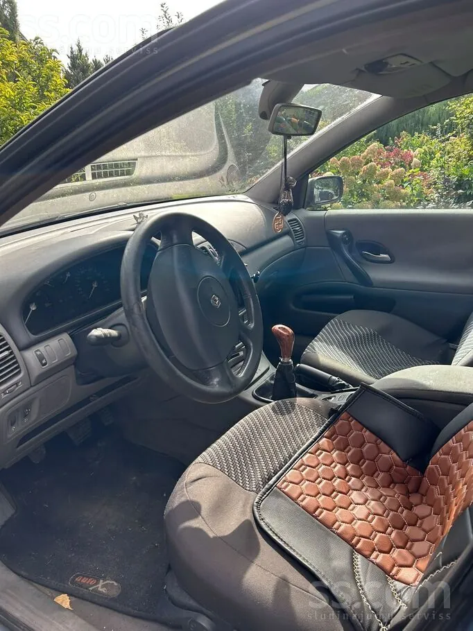 Renault Laguna 2003 photo 3