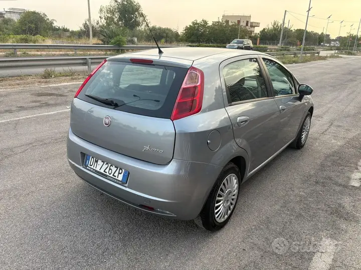 Fiat Grande Punto 2008 photo 5