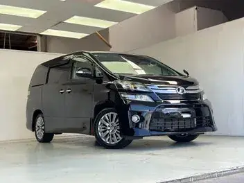 Toyota Vellfire 2013 photo 2