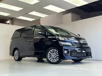 Toyota Vellfire 2013 photo 5