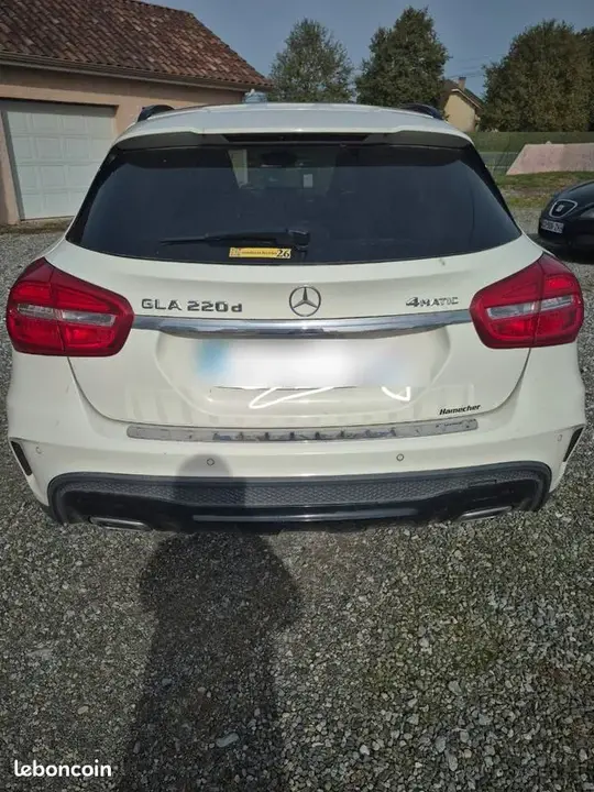 Mercedes-Benz Gla 2016 photo 2