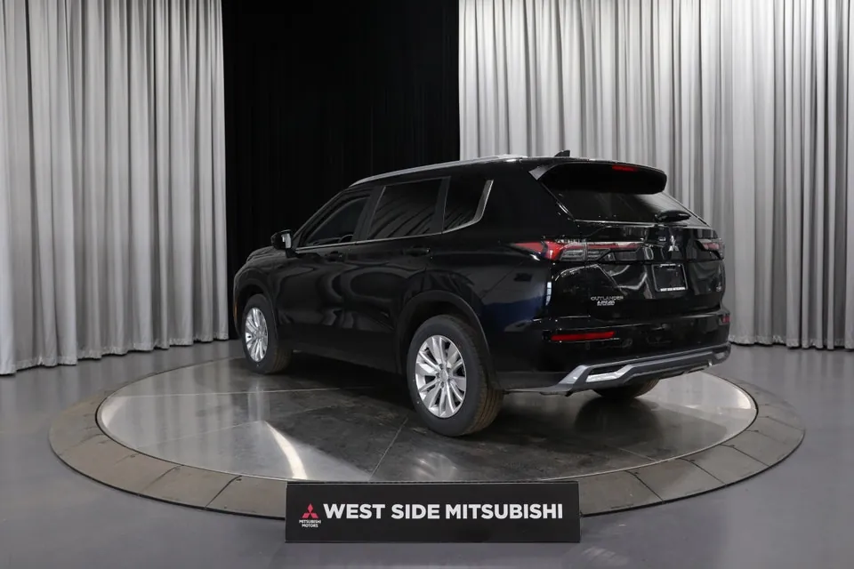 Mitsubishi Outlander 2026 photo 4