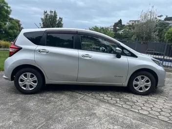 Nissan Note 2018 photo 5