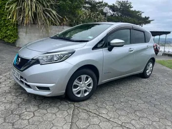 Nissan Note 2018 photo 2