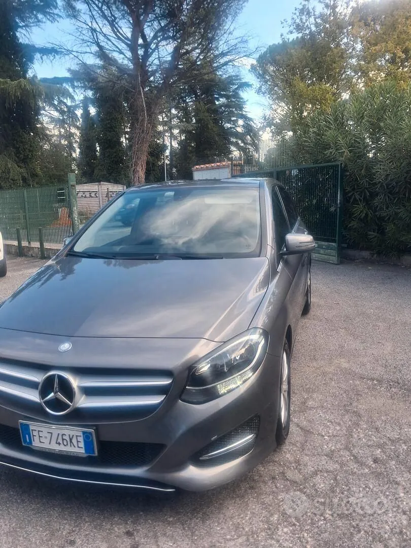 Mercedes-Benz B 2016 photo 2
