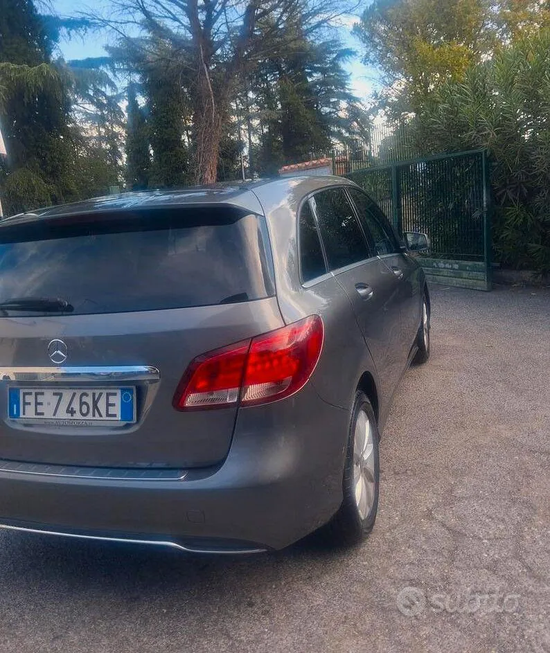 Mercedes-Benz B 2016 photo 4