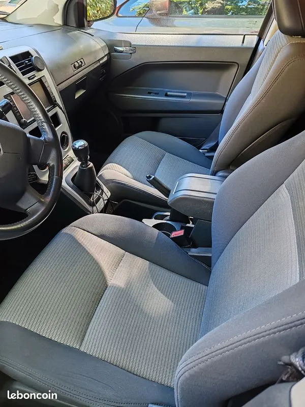 Dodge Caliber 2009 photo 4
