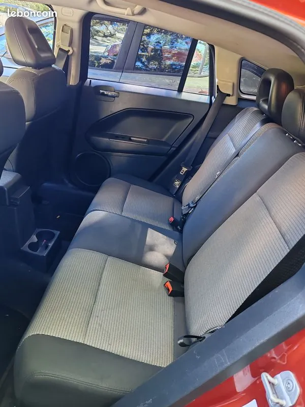 Dodge Caliber 2009 photo 3