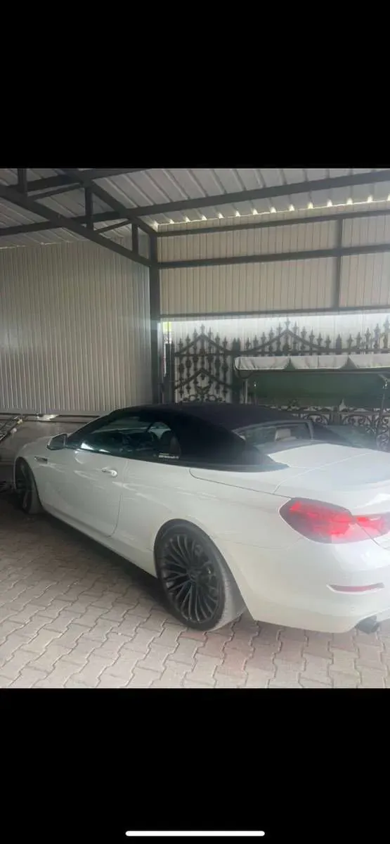 BMW 6 Series 2012 photo 2