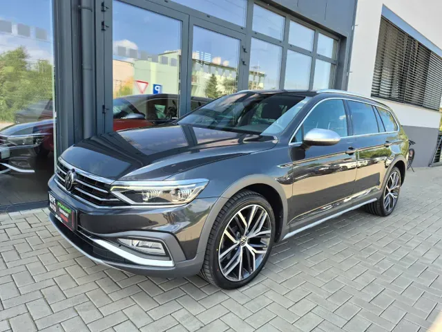 Volkswagen Passat Alltrack 2022 photo 2