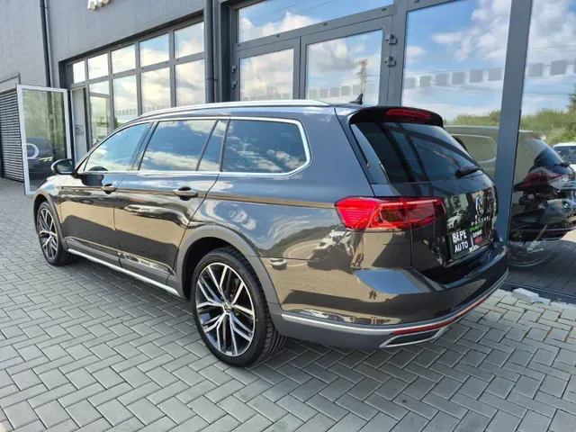 Volkswagen Passat Alltrack 2022 photo 4