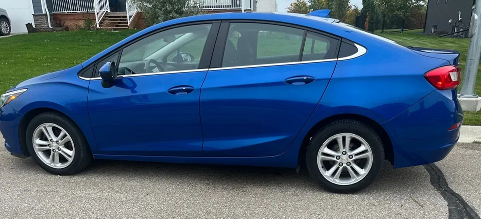 Chevrolet Cruze 2018 photo 2